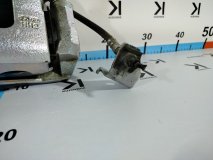 Суппорт правый передний Hyundai Staria US4 2023 D4HB Суппорт правый передний Hyundai Staria US4 2023 D4HB