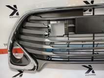 Решетка радиатора Toyota Camry XV55 2016