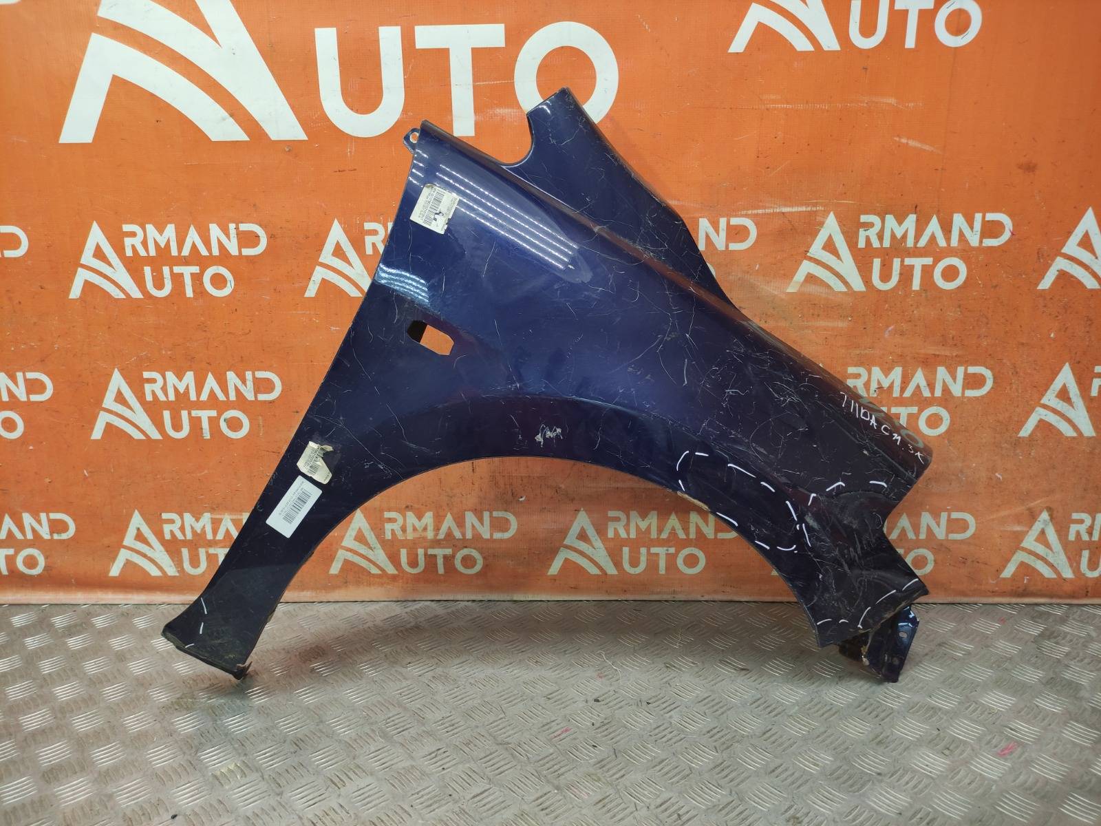 Крыло Nissan Tiida C11 2004 перед. прав.