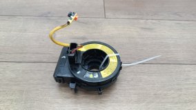 Шлейф-лента подушки безопасности Hyundai Solaris Седан 2013 G4FA 1.4 Шлейф-лента подушки безопасности Hyundai Solaris Седан 2013 G4FA 1.4