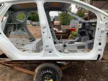 Порог кузова правый Renault Kaptur 2019 1.6 H4MD429