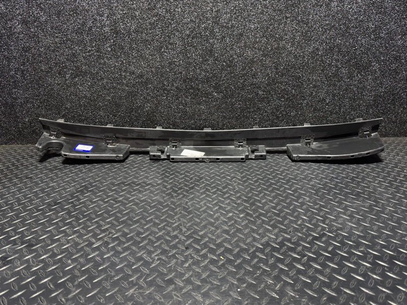 Крепление бампера Volvo XC60 задн. (б/у)