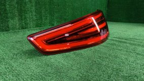 Фонарь задний правый Audi Q3 8U