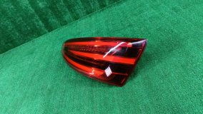 Фонарь задний правый Audi Q3 8U