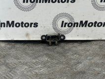 Петля двери багажника левая Toyota Land Cruiser UZJ100 2007