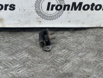 Петля двери багажника правая Toyota Land Cruiser UZJ100 2007