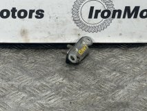 Петля двери багажника левая Toyota Land Cruiser UZJ100 2007