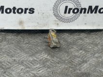 Петля двери багажника правая Toyota Land Cruiser UZJ100 2007