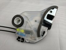 Замок двери правый задний TOYOTA COROLLA CROSS ZSG10 09.2021 - Н.В Замок двери правый задний TOYOTA COROLLA CROSS ZSG10 09.2021 - Н.В