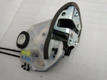 Замок двери правый задний TOYOTA COROLLA CROSS ZSG10 09.2021 - Н.В Замок двери правый задний TOYOTA COROLLA CROSS ZSG10 09.2021 - Н.В