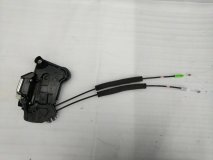 Замок двери правый передний TOYOTA COROLLA CROSS ZSG10 09.2021 - Н.В Замок двери правый передний TOYOTA COROLLA CROSS ZSG10 09.2021 - Н.В