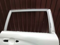 Дверь правая задняя TOYOTA COROLLA CROSS ZSG10 09.2021 - Н.В Дверь правая задняя TOYOTA COROLLA CROSS ZSG10 09.2021 - Н.В
