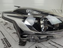 Фара правая передняя TOYOTA SIENTA NCP175 РЕСТАЙЛИНГ 09.2018 - 07.2022