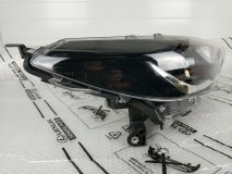 Фара правая передняя TOYOTA COROLLA CROSS ZSG10 09.2021 - Н.В Фара правая передняя TOYOTA COROLLA CROSS ZSG10 09.2021 - Н.В