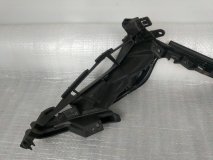 Крепление фары правое переднее TOYOTA LAND CRUISER PRADO TRJ150W 09.2017 - 08.2023