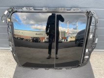 Панорамная крыша Audi E-Tron 2023