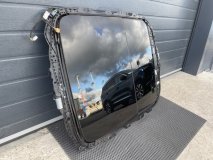 Панорамная крыша Audi E-Tron 2023