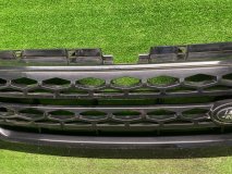 Решетка радиатора Land Rover Discovery 2012