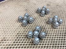 Гайки колесные Suzuki Escudo TD54 2005 ПРОБЕГ 14т J20A