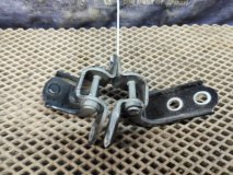 Петли двери правые задние Toyota Kluger V ACU25 2001 ПРОБЕГ 10т 2AZ-FE