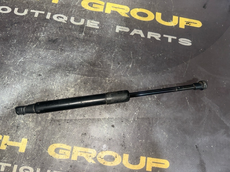 Амортизатор капота Audi Q5 8RB CAHA 2010 (б/у)