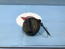 Крышка бензобака передняя Kia Rio FB 2017 G4FG Крышка бензобака передняя Kia Rio FB 2017 G4FG