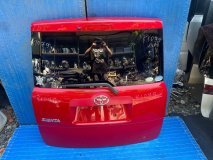 Дверь 5-я Toyota Sienta NCP81 1nz-fe