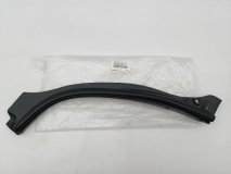 Уплотнитель двери левый задний Toyota Land Cruiser 300 2021-2025