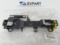 Кронштейн ручки двери правый передний Lexus LX 570 2007-2022