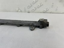 Топливная рейка левая TOYOTA Land Cruiser 200 2010 2UZ-FE