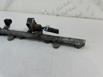 Топливная рейка правая TOYOTA Land Cruiser 200 2010 2UZ-FE