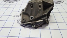 Кронштейн опоры двигателя правый Ford Fiesta CBK 2007 FXJA Кронштейн опоры двигателя правый Ford Fiesta CBK 2007 FXJA