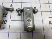 Петля двери правая передняя Mitsubishi Lancer CS3 2007 4G18