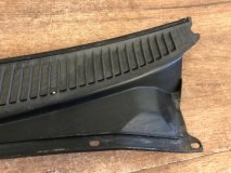 Жабо дворников левое TOYOTA LAND CRUISER 100 1998 - 2007