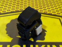 Кнопка стеклоподъемника правая задняя Toyota Camry XV30 2004 2AZFE