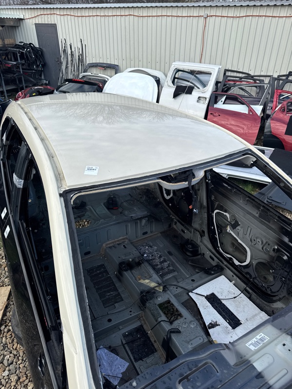 Крыша RENAULT KAPTUR F4R410 2018 (б/у)