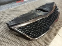 Решетка радиатора передняя Kia Rio