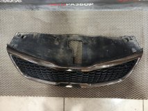 Решетка радиатора передняя Kia Rio