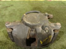 Суппорт правый передний TOYOTA GRAND HIACE VCH10