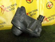 Резонатор воздушного фильтра TOYOTA GRAND HIACE KCH16