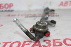 Рейка топливная (рампа) Toyota Cami J100 1999-2005