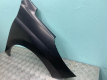 Крыло правое Peugeot 207