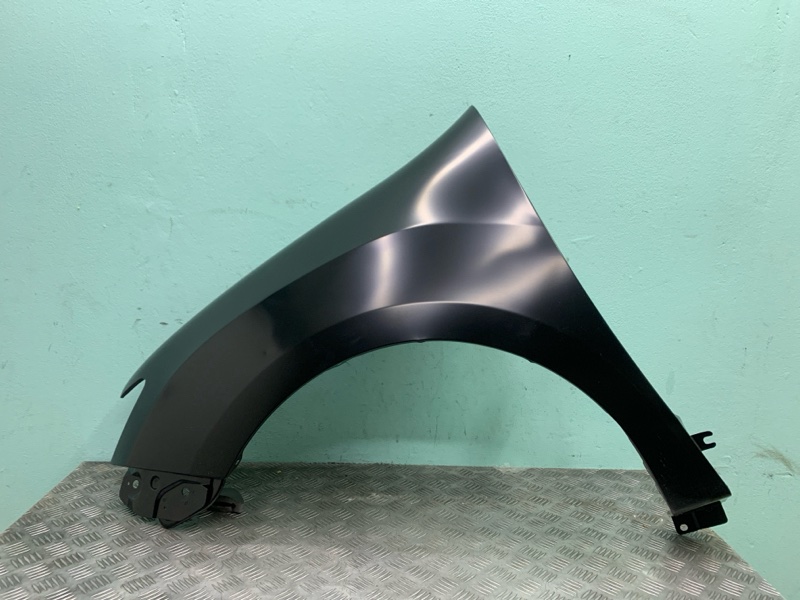 Крыло Renault Logan 2 / Sandero лев.