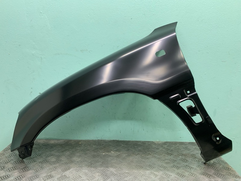 Крыло Toyota RAV4 Тайвань не Китай 94 лев.