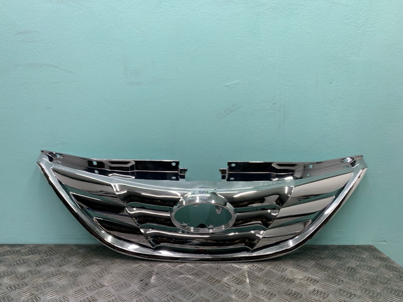 Решетка радиатора Hyundai Sonata 6 09