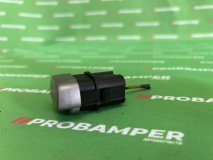 Кнопка аварийной сигнализации Ford Focus 2 Кнопка аварийной сигнализации Ford Focus 2