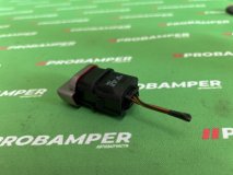 Кнопка аварийной сигнализации Ford Focus 2 Кнопка аварийной сигнализации Ford Focus 2