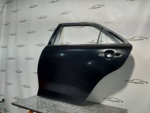Дверь левая задняя Camry V50 завод чёрная с хромом