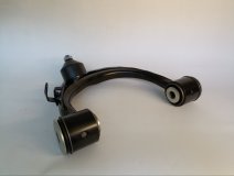Рычаг подвески верхний правый передний