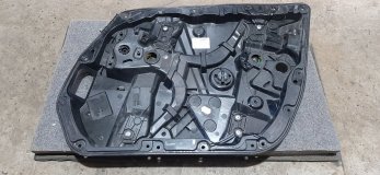 Стеклоподъемник правый передний Mercedes C W205 2014